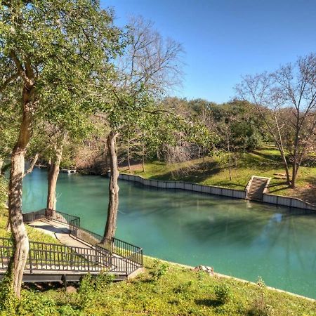 Camp Warnecke Comal River Views - Camp Warnecke - C206 New Braunfels Exterior photo